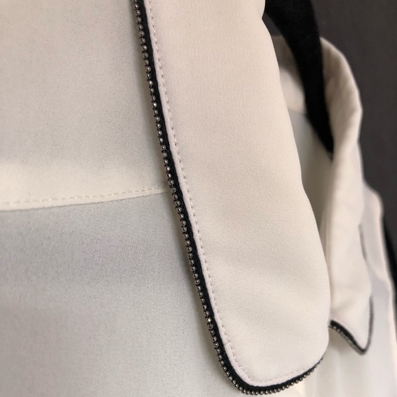 Forever 21 elegant cream white blouse - Small - Picture 2 of 3